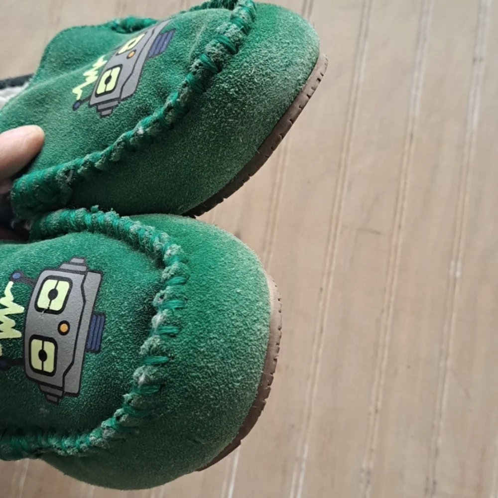 Lands' End Kids' Fuzzy Lined Suede Leather Moccasin Slippers Robot Design